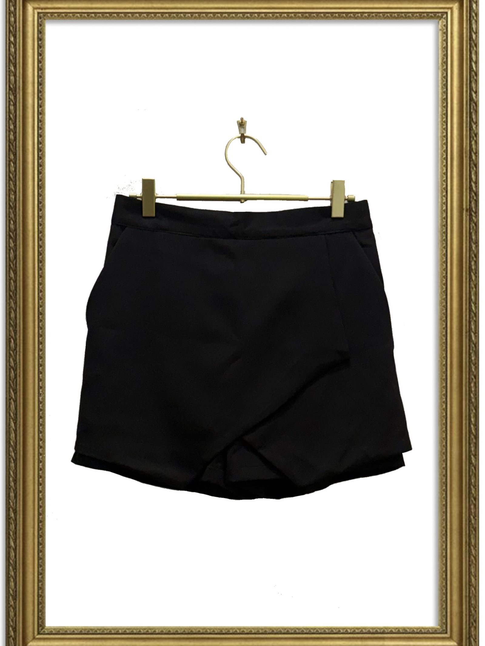 Black skirt shorts